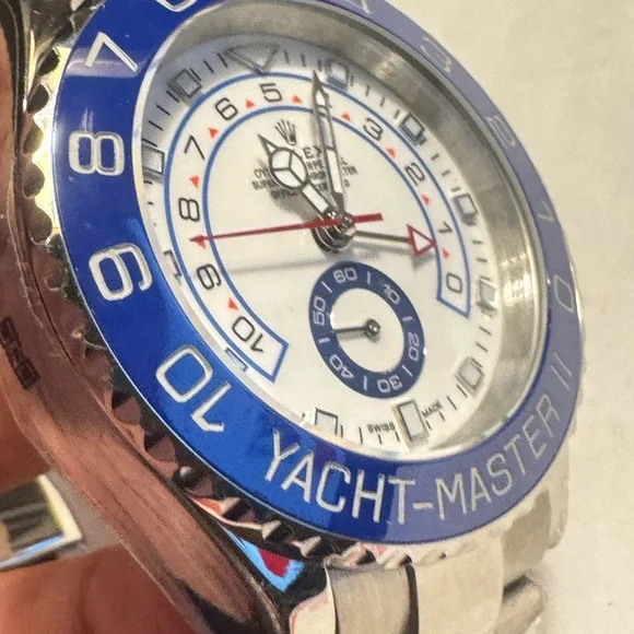 Watch - Picture 2 of 10